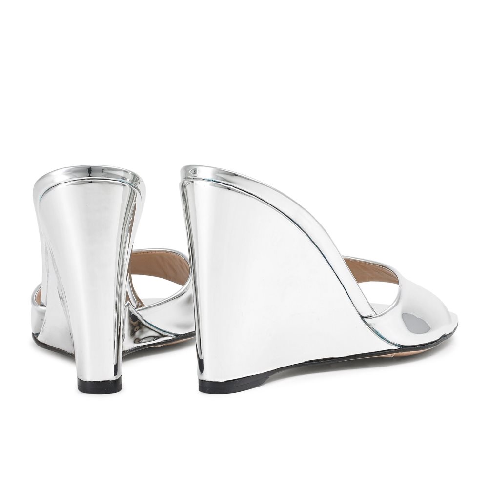 Russell & Bromley Bellini Kilklack Dam Silver | NJCIY-2538