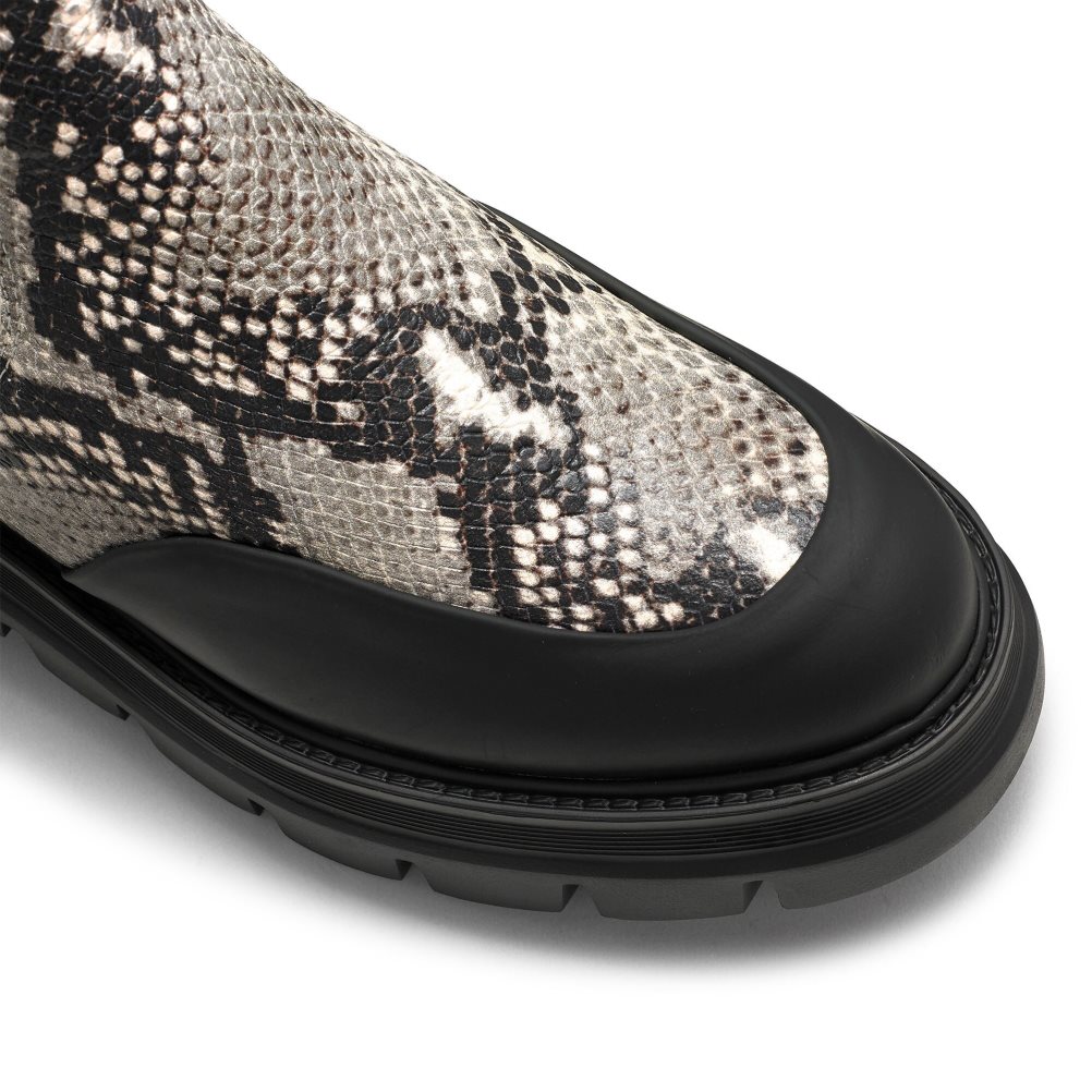 Russell & Bromley Conquer Chelsea Stövlar Dam Ormskinn Svarta | YTMBX-7564