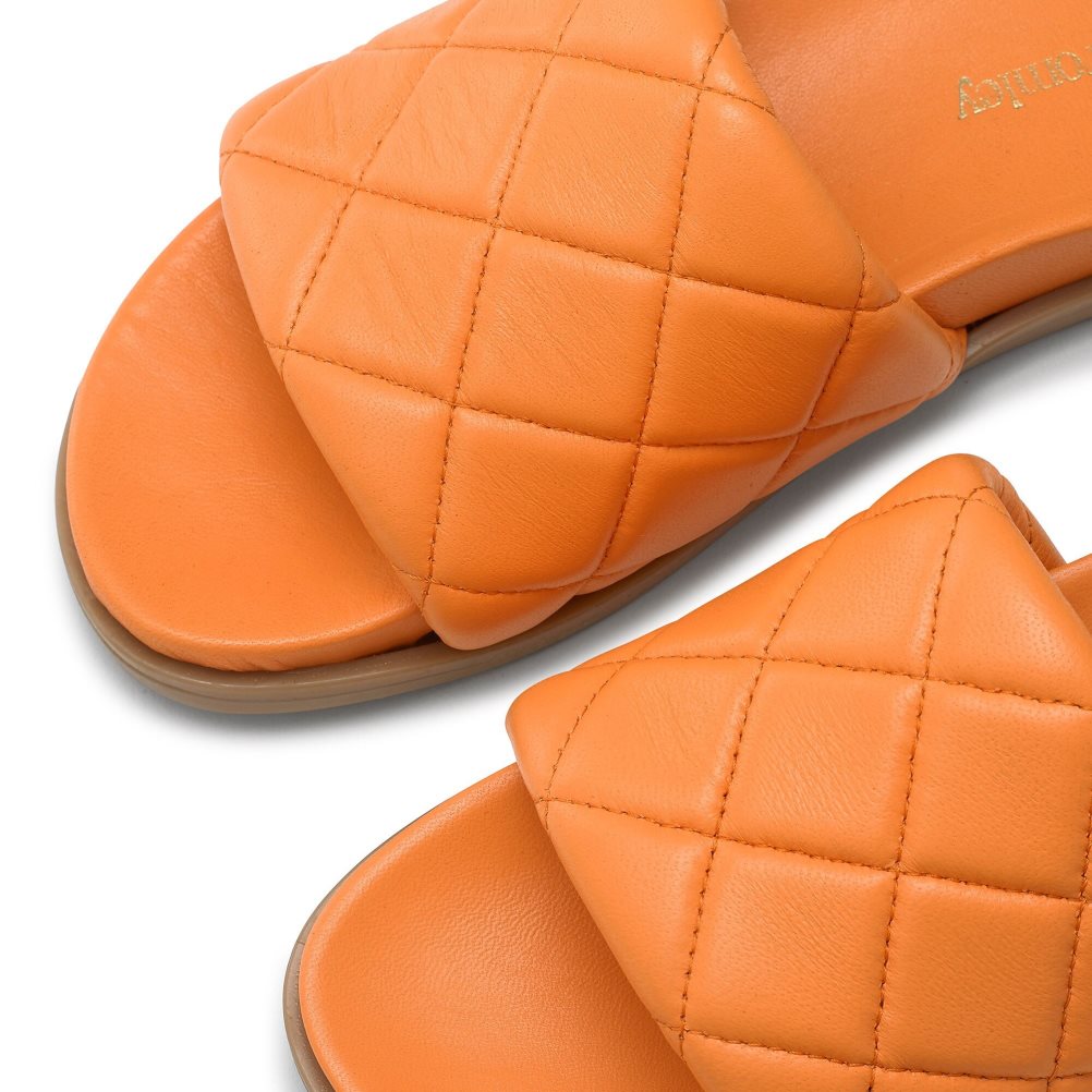 Russell & Bromley Quilted Badtofflor Dam Orange | IHRLC-3416