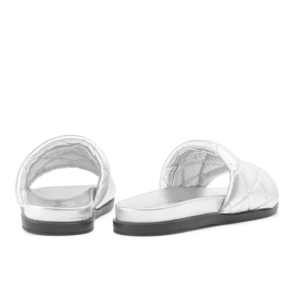 Russell & Bromley Quilted Badtofflor Dam Silver | LPRIN-4653