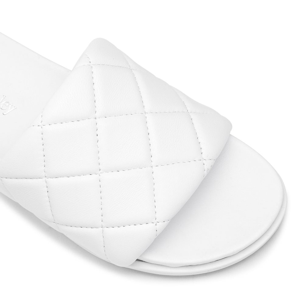 Russell & Bromley Quilted Badtofflor Dam Vita | OZFWV-7438